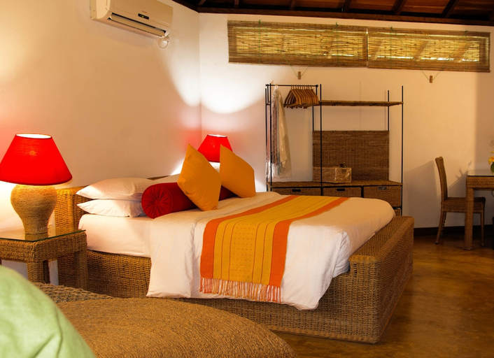 Bedroom 2, Athulya Villas, Udunuwara