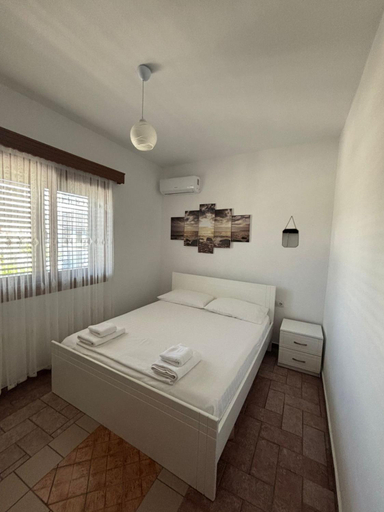 Bedroom 2, Arlind's Apartaments, Vlorës