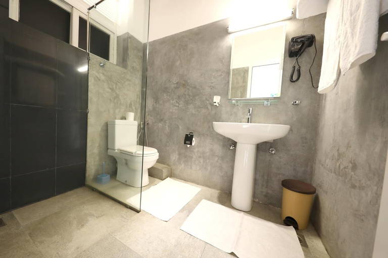 Bathroom 5, Joe's Resort Unawatuna, Habaraduwa