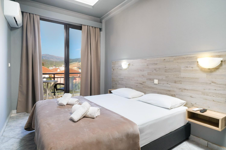 Bedroom 2, Meni Studios, East Macedonia and Thrace