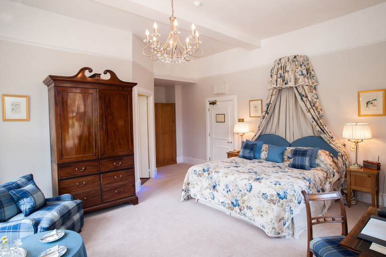 Bedroom 3, Llangoed Hall Hotel, Powys