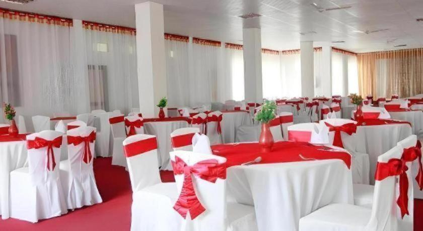 Others 5, Hotel Sanasta, Badulla