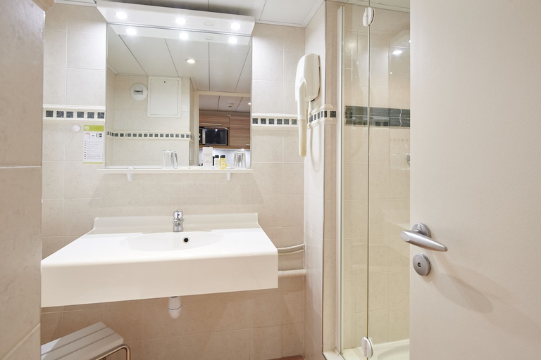 Bathroom 4, Vacances Bleues Residence Le Mediterranee, Var