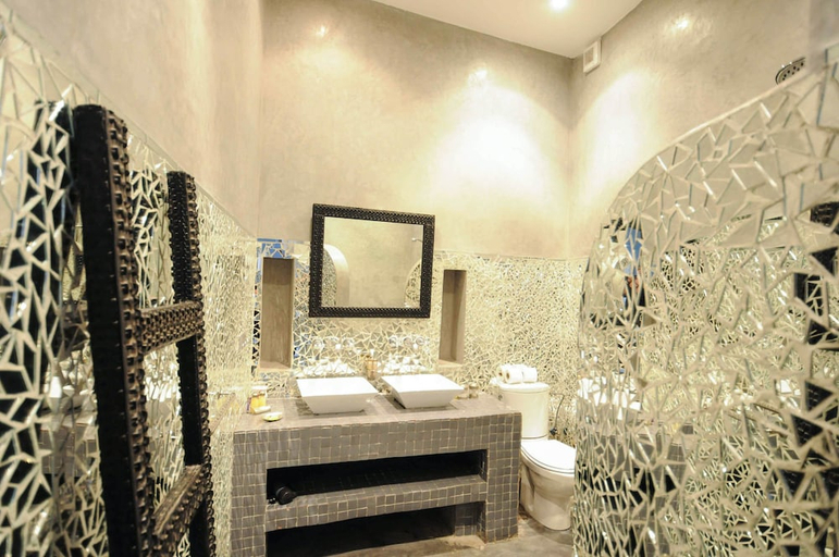 Bathroom 3, Riad Origines, Marrakech