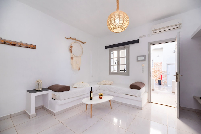 Others 4, Villa Anto, South Aegean