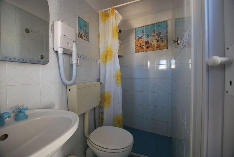 Bathroom 3, Loft Lipari, Messina
