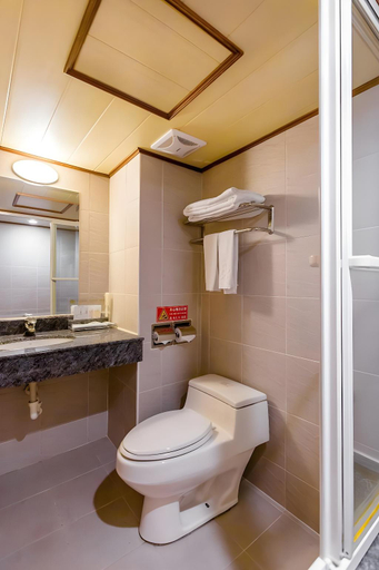 Bathroom 3, Hub Hotel Ximen-inn Kunming, Taipei City