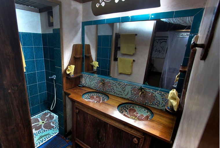 Bathroom, Hôtel Clair De Lune, Diana