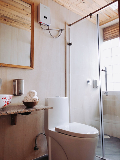 Bathroom, Hotel Duomo & Apartments, Kampala