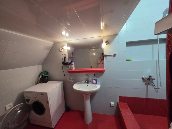 Bathroom 4, Tbilisi Guest House, Tbilisi