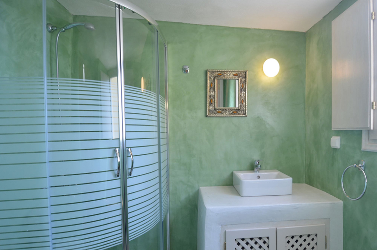 Bathroom 3, Villa Ariadni, South Aegean