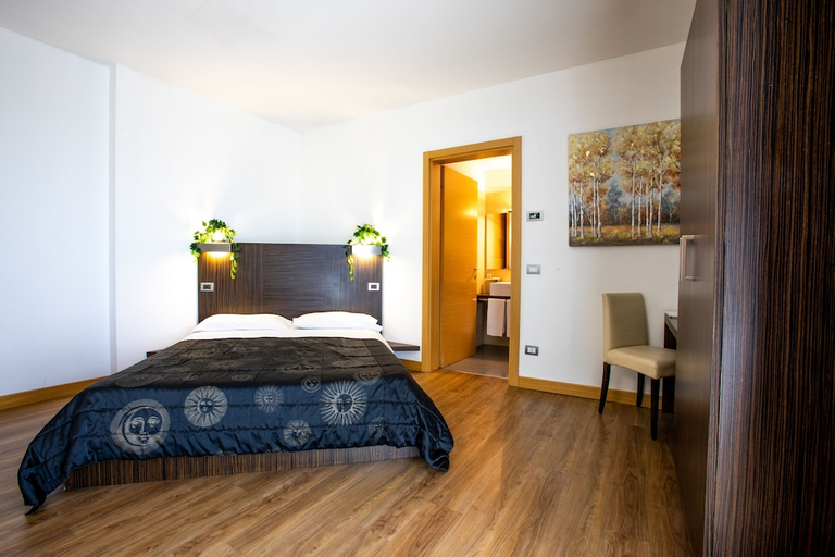 Bedroom 2, Matrix Hotel & Residence, Padua