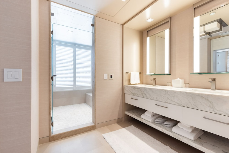Bathroom 3, Goldener Hirsch, Auberge Resorts Collection, Summit
