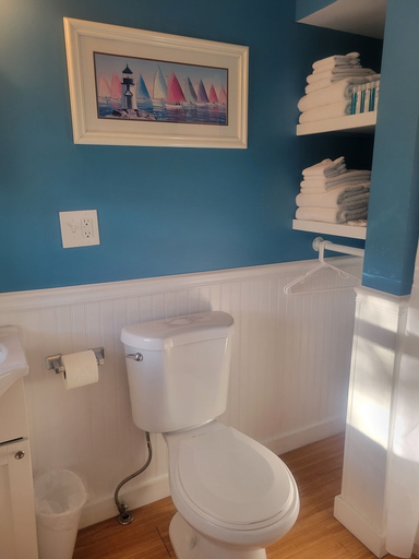 Bathroom 3, 2 River Road Inn & Cottages, York
