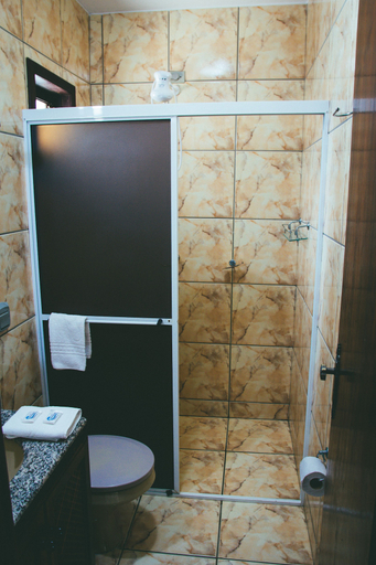 Bathroom 3, Hotel Bela Onda, Bombinhas
