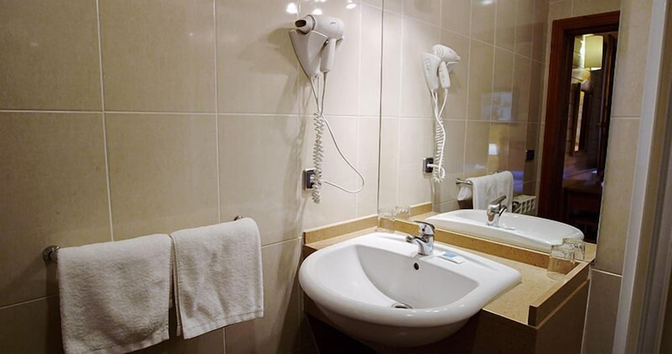 Bathroom 4, Alda Palas de Rei, Lugo