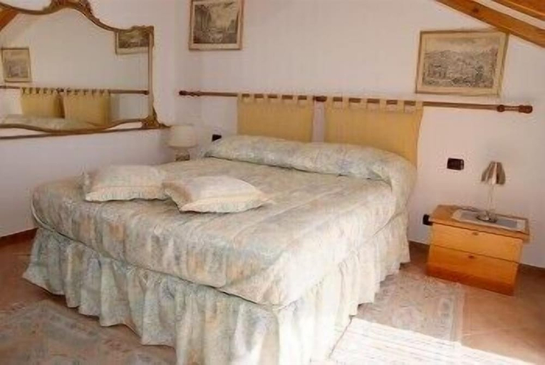 Bedroom 4, Villa Donna Fausta, Napoli