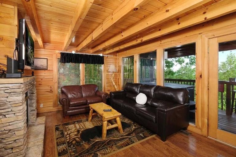 Living area 2, Chubby Bear, Sevier
