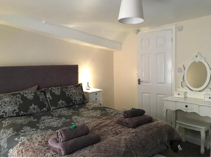 Bedroom 2, The Royal George, Redcar and Cleveland