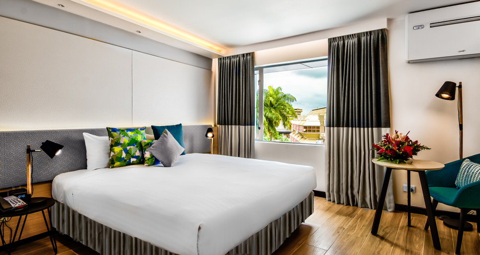 Bedroom 2, Tanoa Plaza Hotel, Rewa