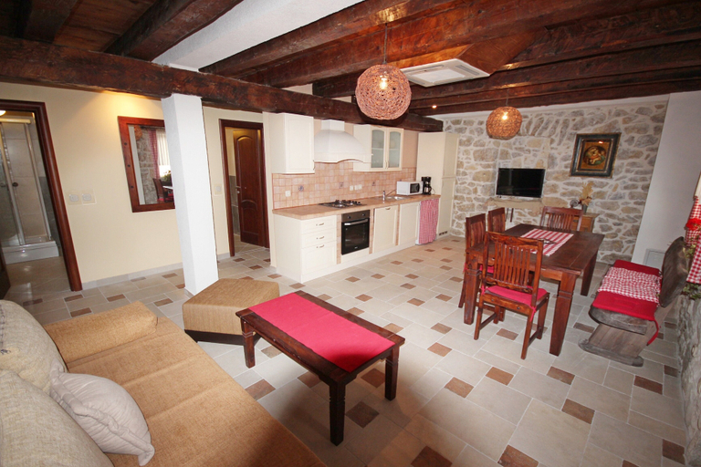 Others 5, Apartment in Villa Rustica, Ražanac