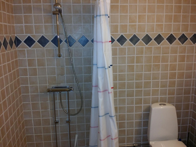 Bathroom 3, Hotel Emanuelssons, Tidaholm