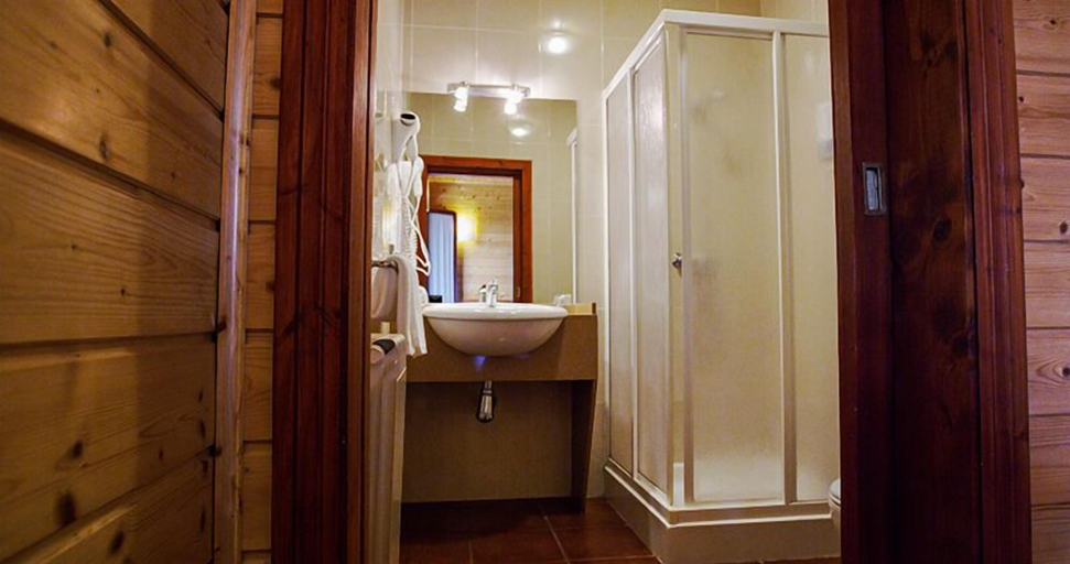 Bathroom 4, Alda Palas de Rei, Lugo