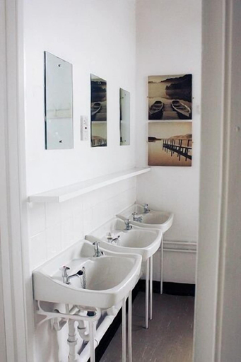 Bathroom 3, Kirkby Stephen Hostel, Cumbria