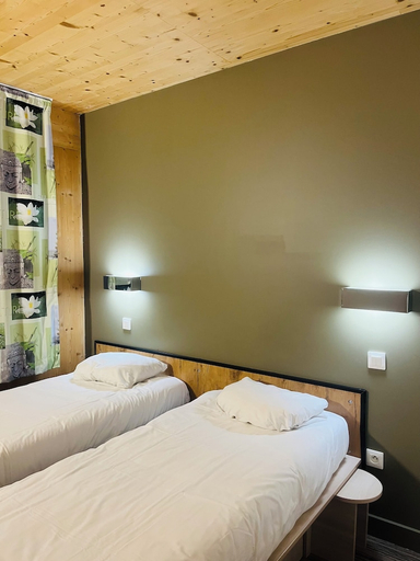 Bedroom 2, Relais Fasthotel Dunkerque, Nord