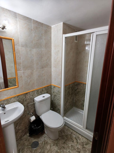 Bathroom 4, H Arkanta, Madrid