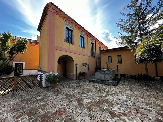 Exterior & Views, CASALE ROMANO RESORT, Messina