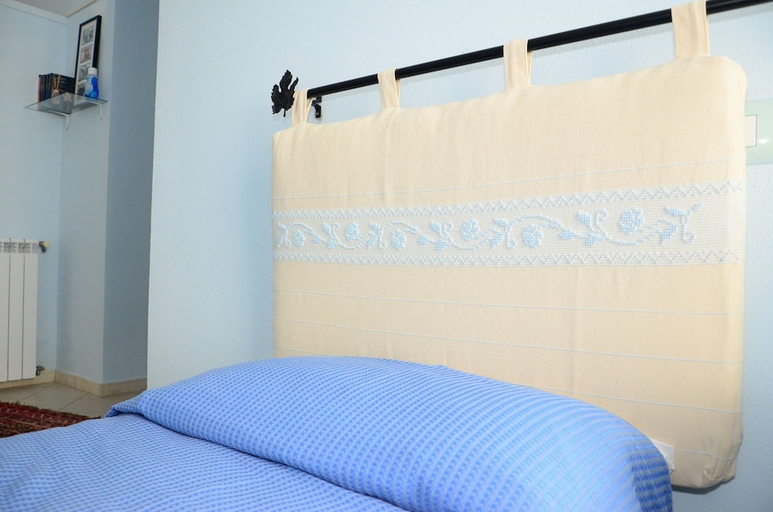 Bedroom 2, B&B Su Niu, Cagliari