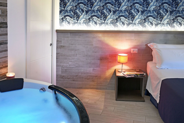 Sport & Beauty 4, Napoli Rooms&Suite, Napoli