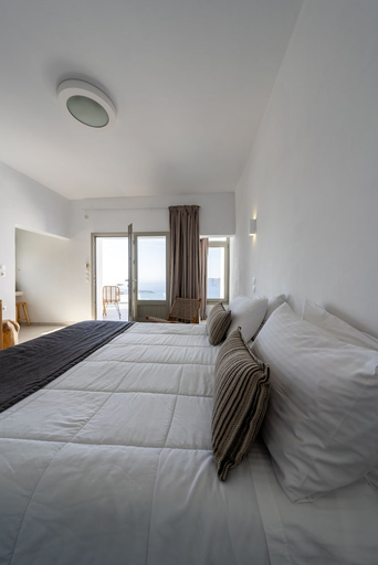 Bedroom 3, Smaro Studios, South Aegean