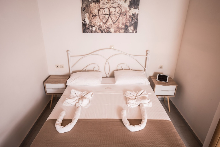 Bedroom 2, Athina Apartments, Crete