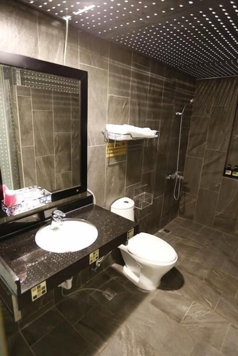 Bathroom 3, Howcome Spots, Hualien