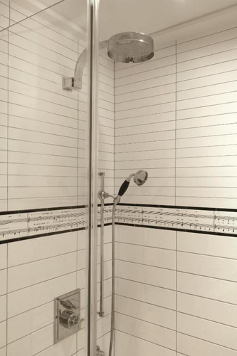 Bathroom 4, The Evelyn Hotel, New York