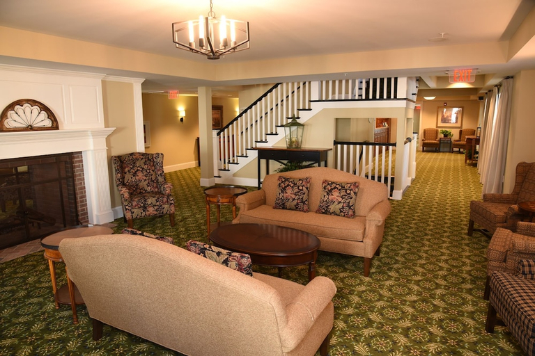 Bedroom 3, Publick House Historic Inn, Worcester