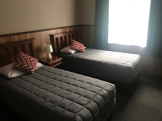 Bedroom 2, Fairy Springs Motel, Rotorua