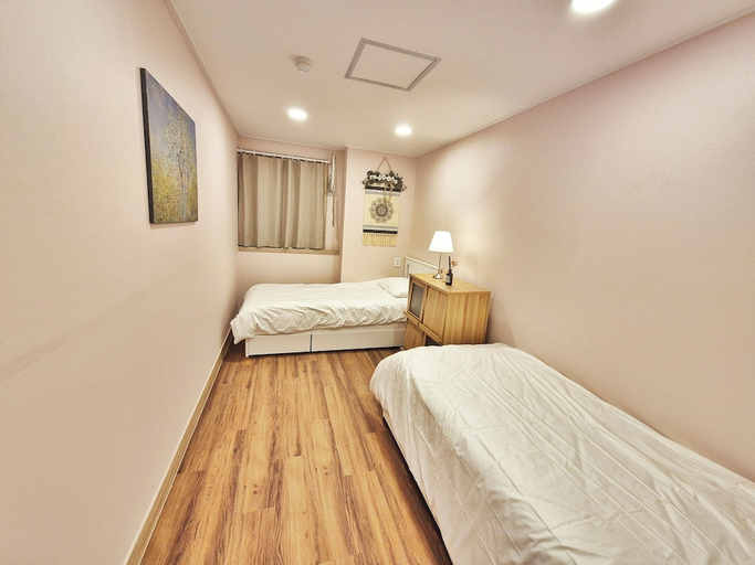 Bedroom 2, Mozzi Hostel, Dong