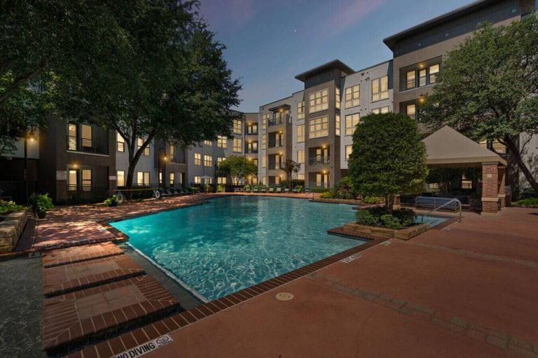 Pool 3, AEA-Lake Carolyn TX, Irving