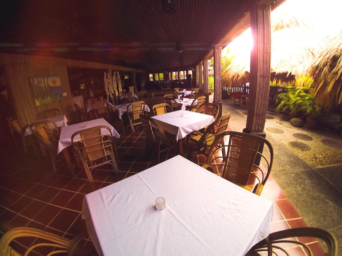 Food & Drinks, Kariwak Village Holistic Haven and Hotel