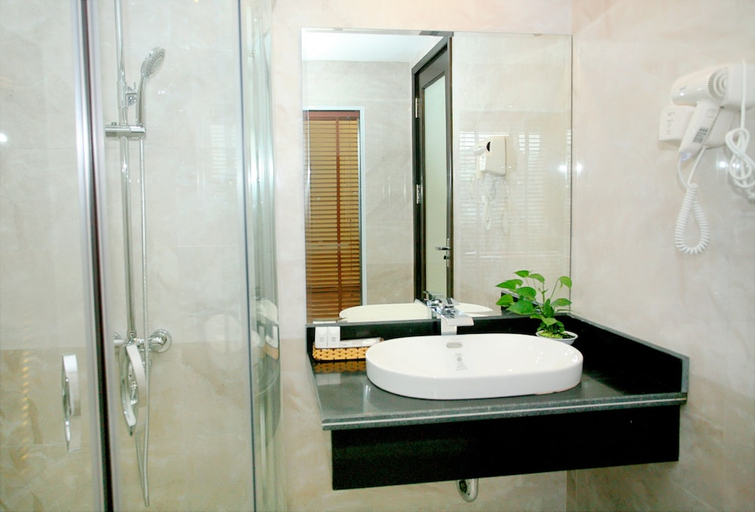 Bathroom 4, Ha Long Park Hotel, Hạ Long