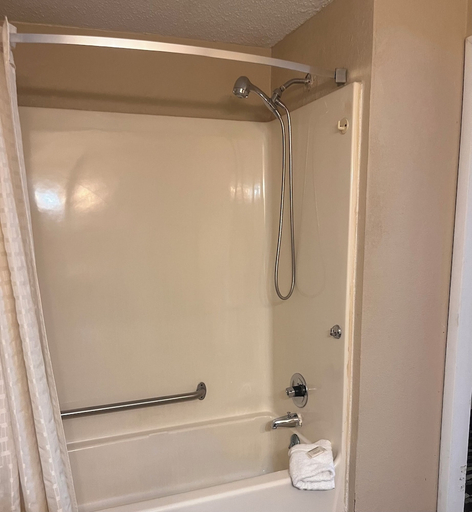 Bathroom 3, Monroe Hotel, Monroe