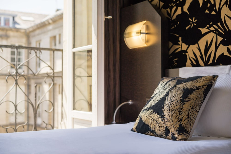 Bedroom 4, Hotel Nantes Voltaire Opéra, Loire-Atlantique