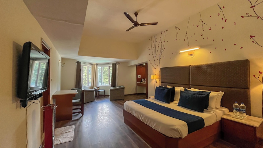 Bedroom 2, Golden Tulip Manali, Kullu