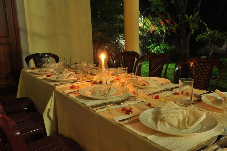 Food & Drinks, Lake View Bungalow Yala, Thissamaharama