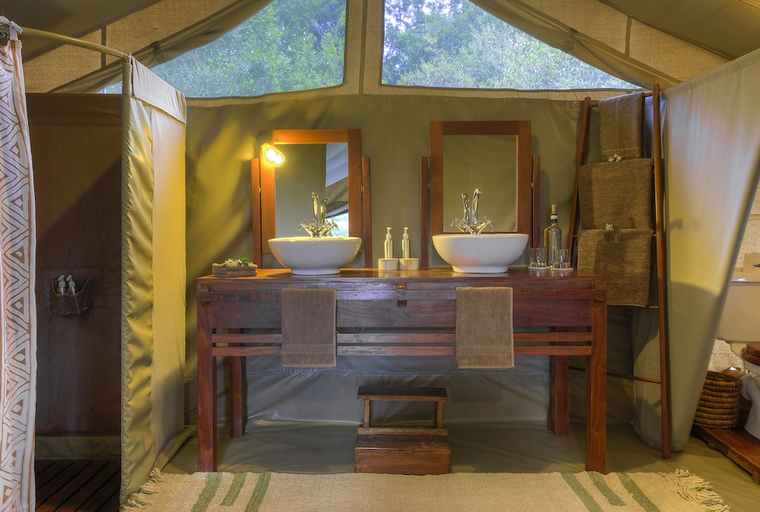 Bathroom, Kicheche Mara Camp, Narok West