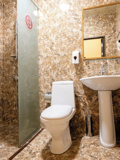 Bathroom 3, Comfort Hotel, Yerevan