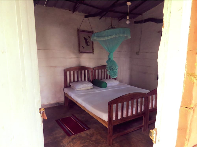Bedroom 2, Polwaththa Eco-Lodges, Kundasale